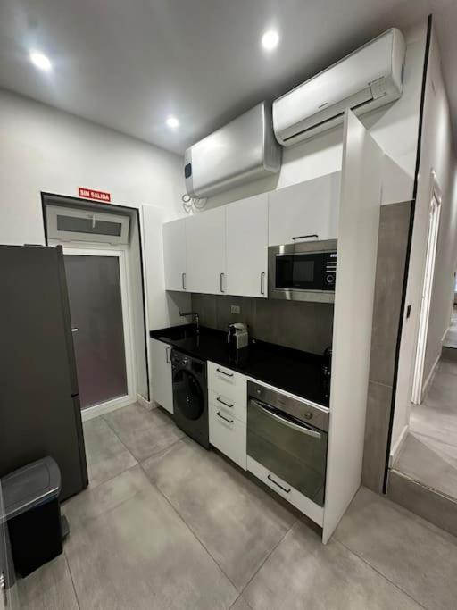 Acogedor Loft En Malasana Madrid Bagian luar foto
