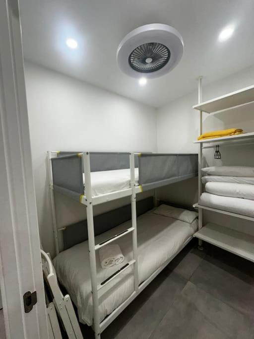 Acogedor Loft En Malasana Madrid Bagian luar foto